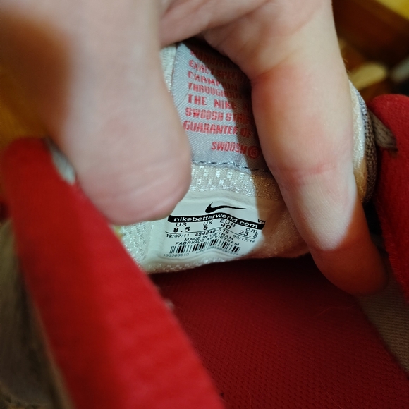 Nike Lt. Gray w/Pink & Blue Details Women's US Size 8.5 - Picture 8 of 9